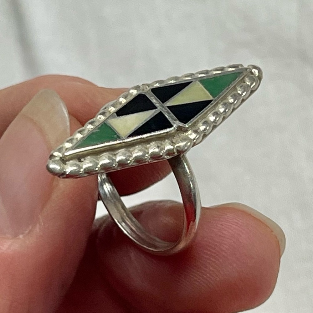 Vintage southwestern sterling silver, turquoise, onyx, mother of pearl ring
